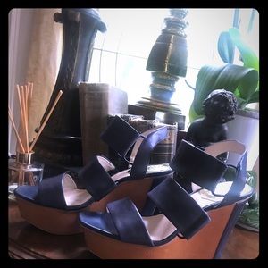 Vince Camuto - Niskera - NWOT